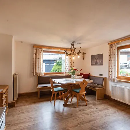 Haus Weickl By Interhome Дом отдыха Капрун